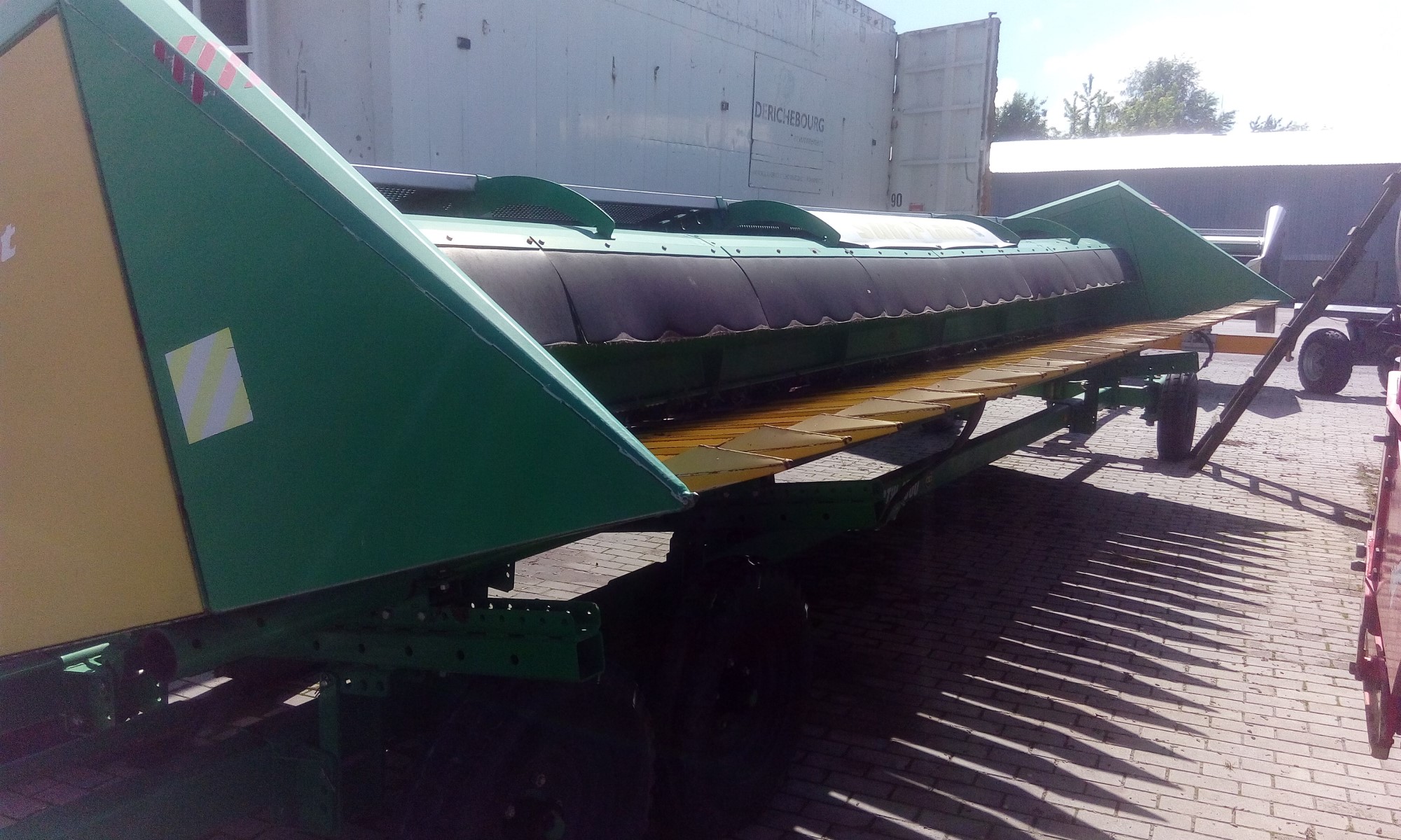 Жниварка суцільного зрізу Sun Plant шириною захвату 7,4 м
